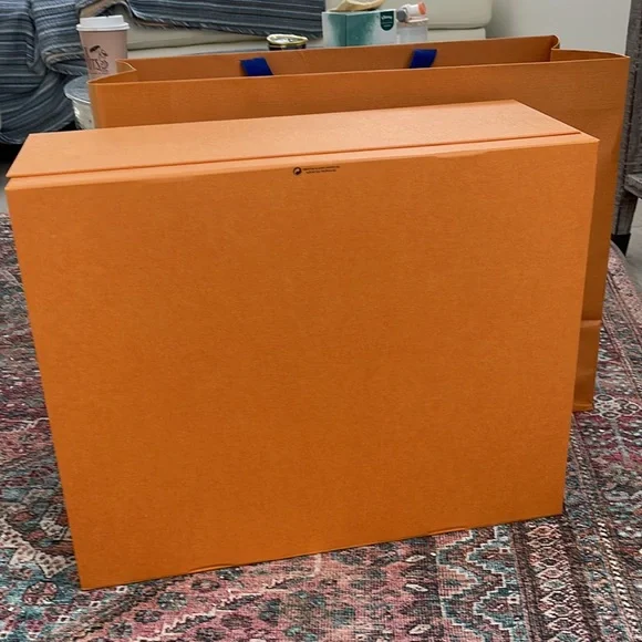 COPY - Authentic Louis Vuitton xtra large empty box. - Picture 9 of 17